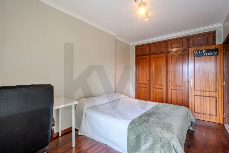 Apartamento T3 para Venda em Rio de Mouro Foto 10