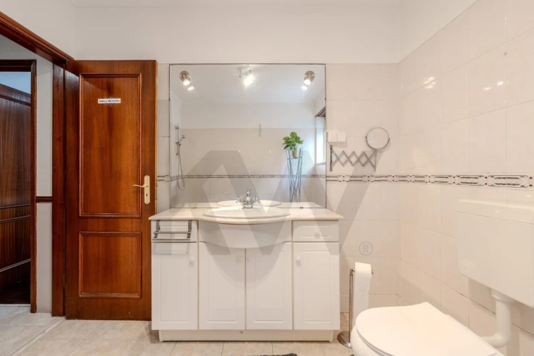 Apartamento T3 para Venda em Rio de Mouro Foto 19