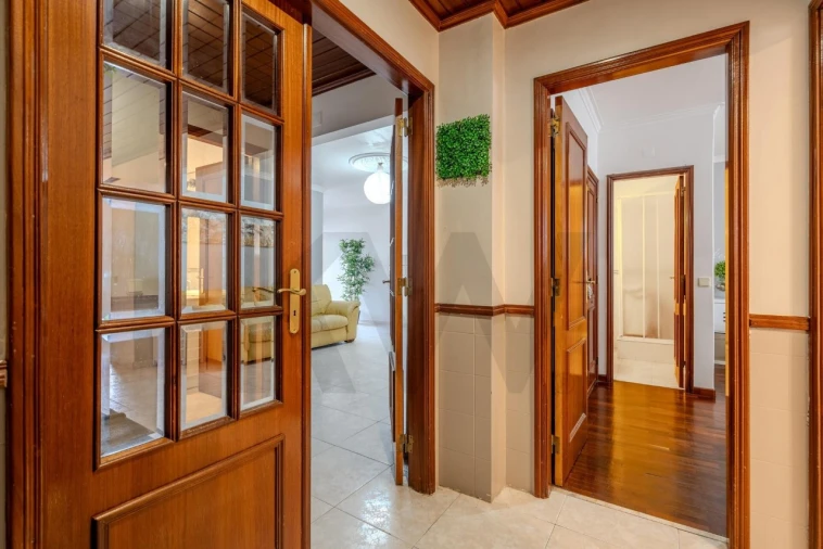 Apartamento T3 para Venda em Rio de Mouro Foto 20