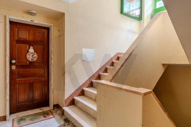 Apartamento T3 para Venda em Rio de Mouro Foto 35