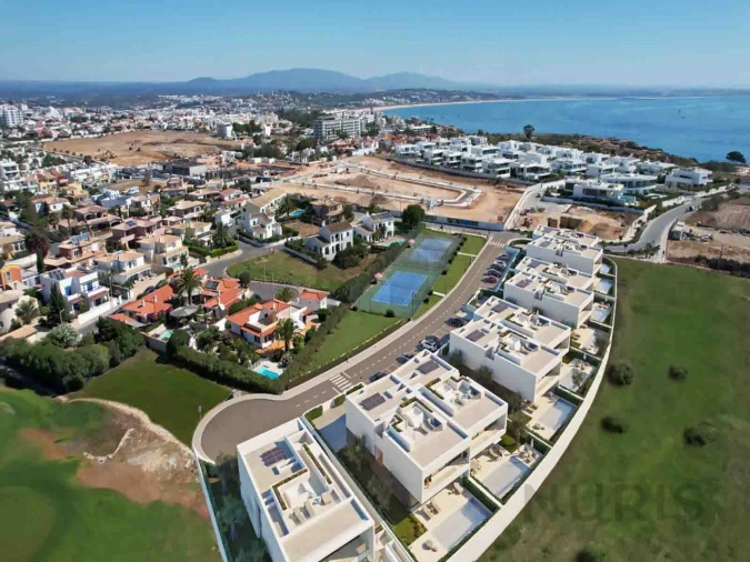 Moradia T4 para Venda em Lagos (São Sebastião e Santa Maria) Foto 27