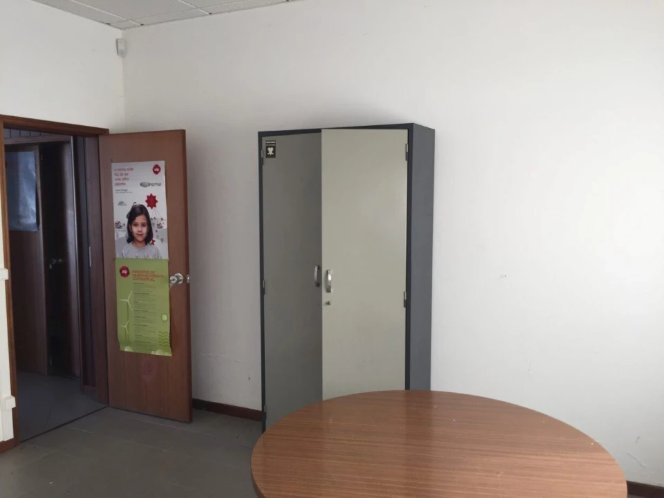 Armazém para Venda em Ançã Foto 9