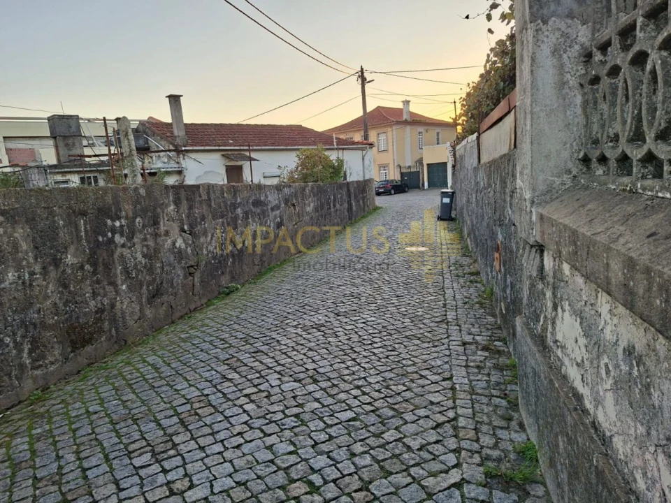 Terreno para Venda em Moreira Foto 5