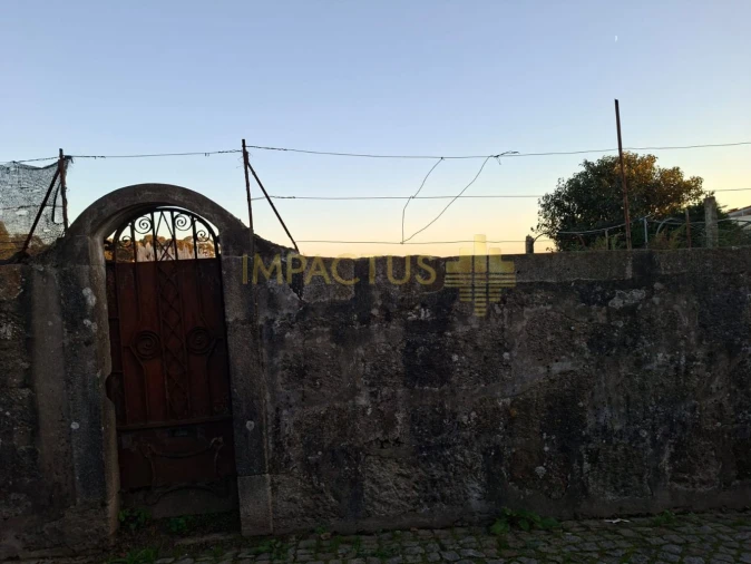 Terreno para Venda em Moreira Foto 8