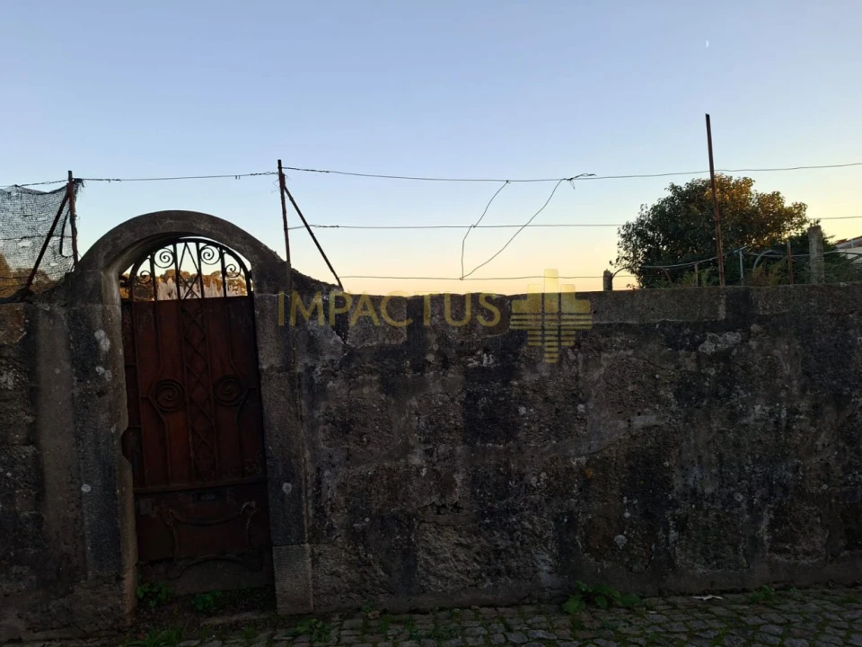 Terreno para Venda em Moreira Foto 8