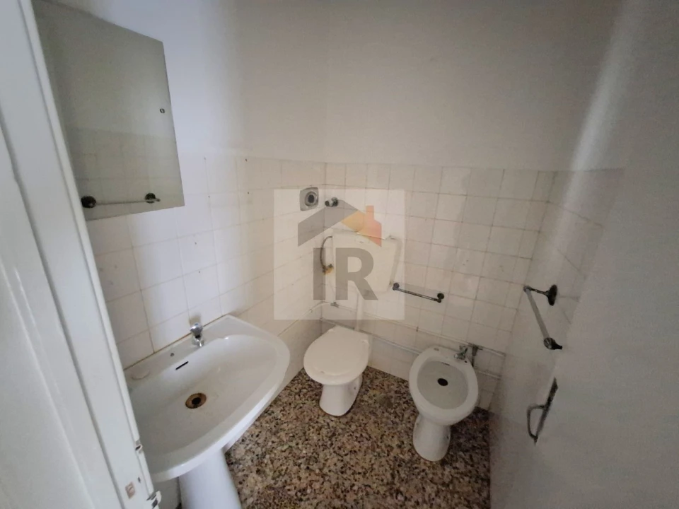 Loja para Arrendamento em Nossa Senhora do Pópulo, Coto e São Gregório Foto 4