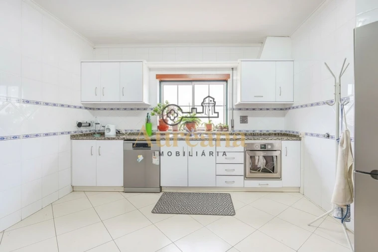 Apartamento T2 para Venda em Fatima Foto 2