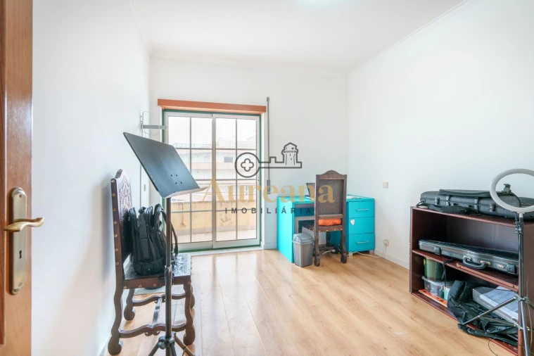 Apartamento T2 para Venda em Fatima Foto 5