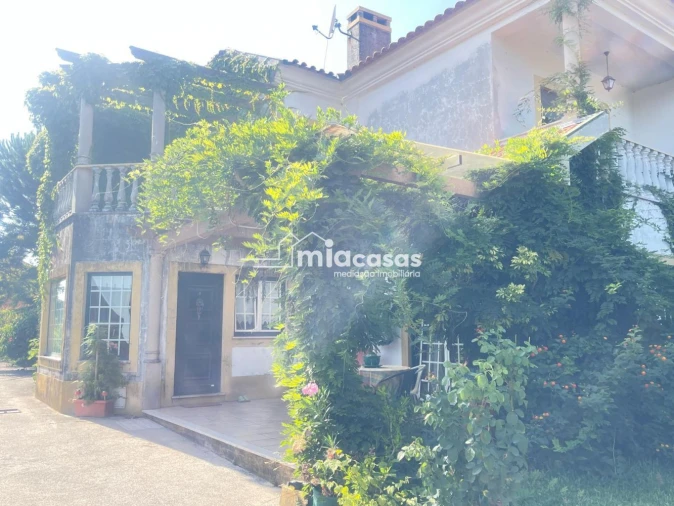 Moradia T4 para Venda em Oiã Foto 32