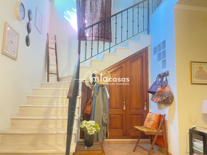 Moradia T4 para Venda em Oiã Foto 4