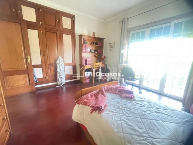 Moradia T4 para Venda em Oiã Foto 28