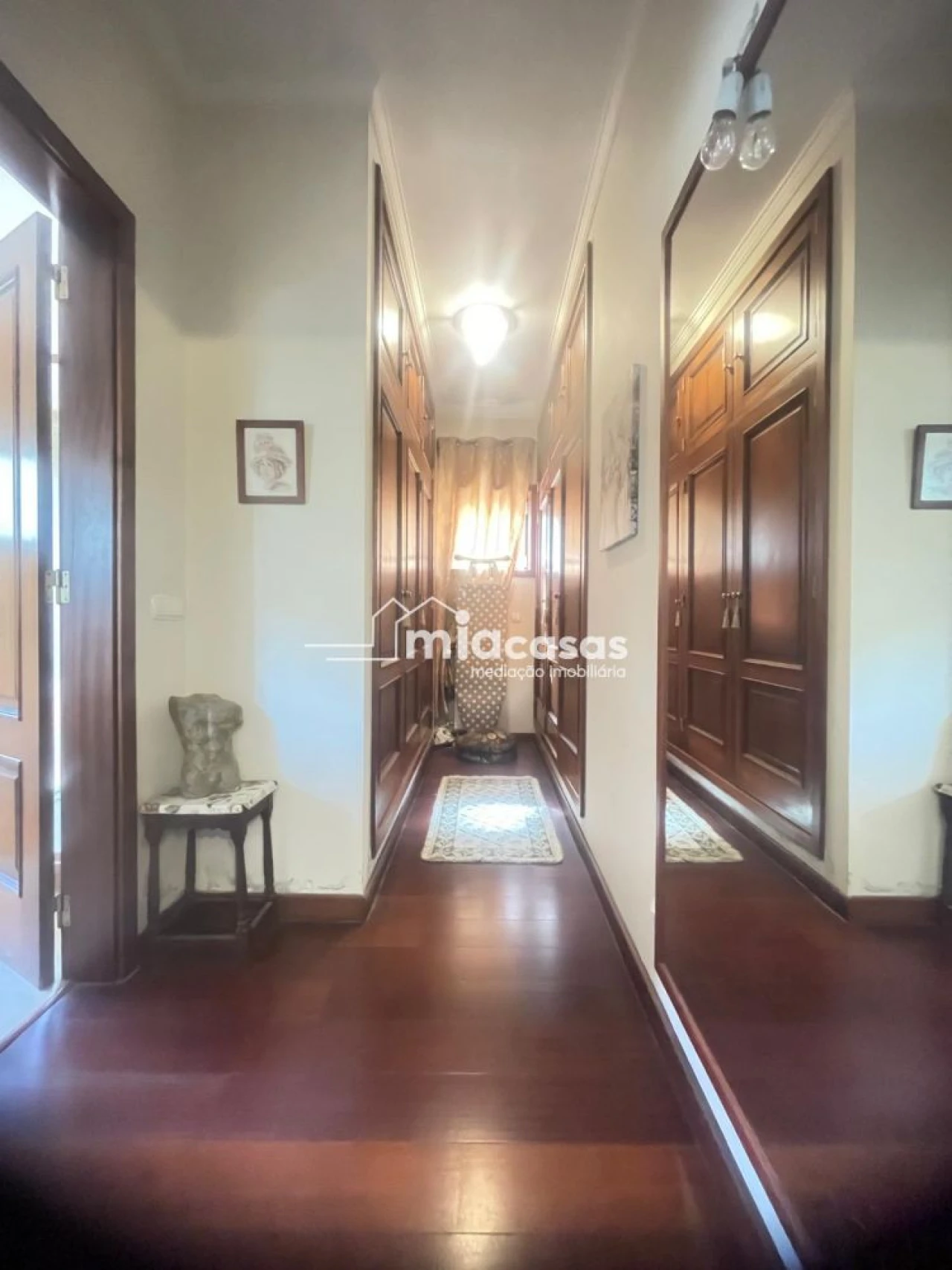 Moradia T4 para Venda em Oiã Foto 24