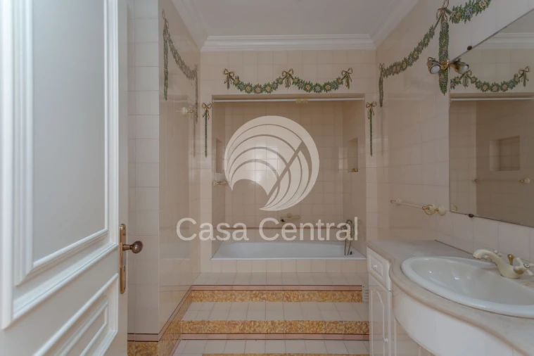 Moradia T7 para Venda em Cascais e Estoril Foto 40