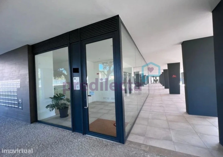 Apartamento T1 para Venda em Paranhos Foto 13