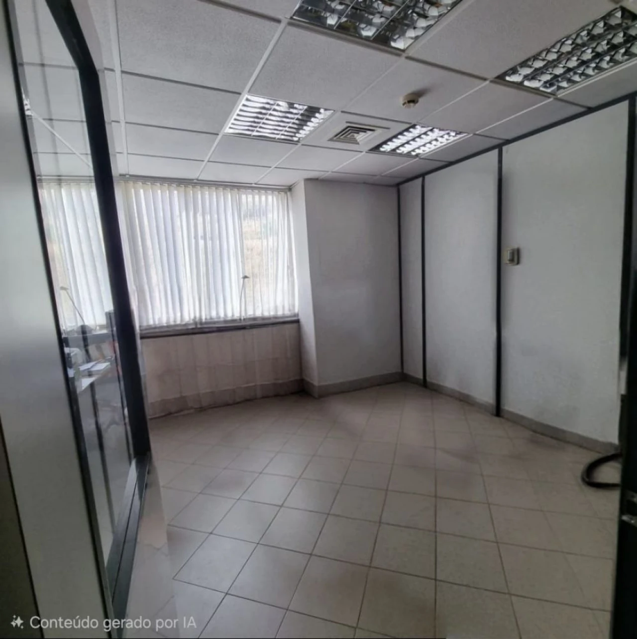 Loja para Arrendamento em Póvoa de Santo Adrião e Olival Basto Foto 3