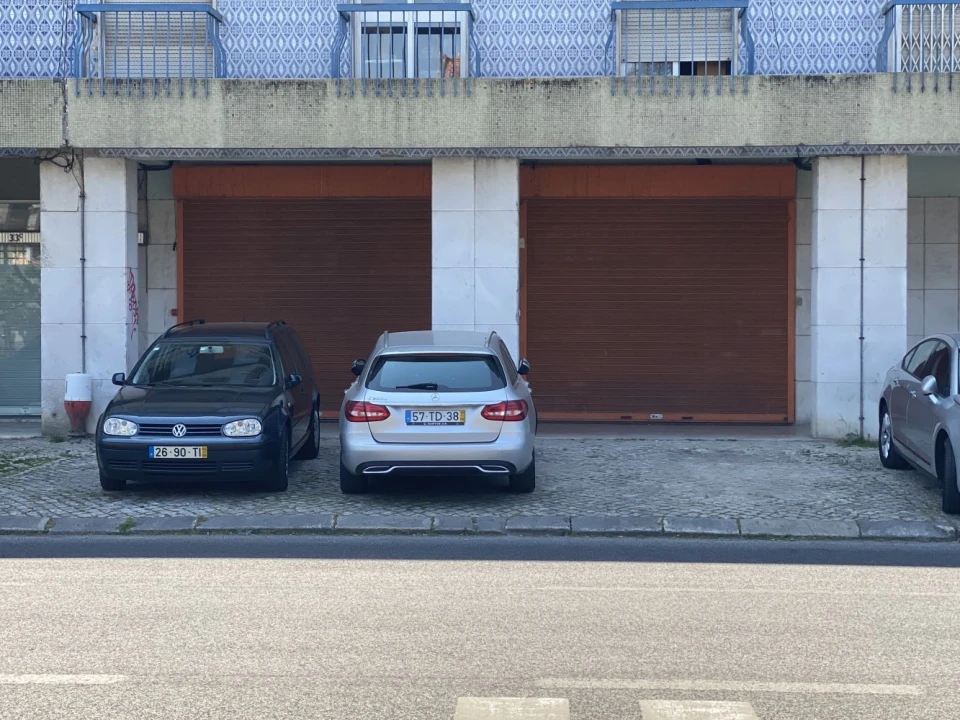 Loja para Arrendamento em Póvoa de Santo Adrião e Olival Basto Foto 12