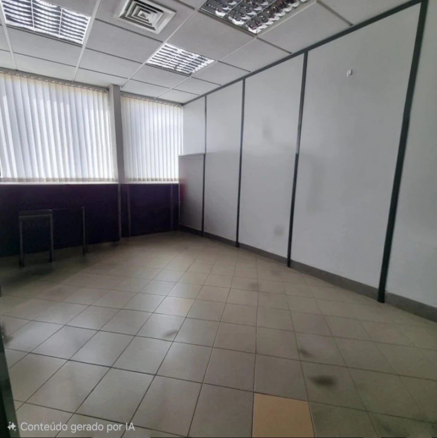 Loja para Arrendamento em Póvoa de Santo Adrião e Olival Basto Foto 6