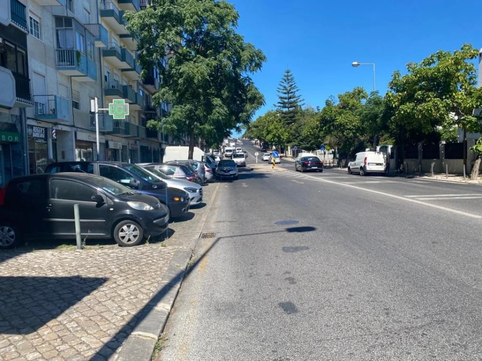 Loja para Arrendamento em Póvoa de Santo Adrião e Olival Basto Foto 14