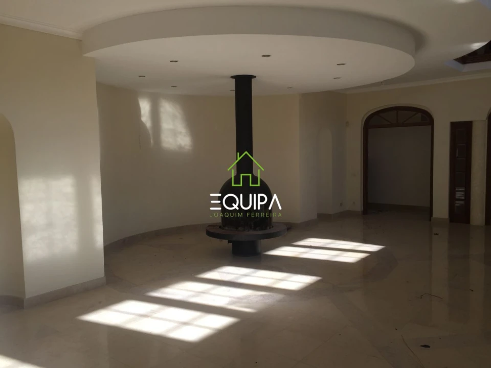 Moradia T7 para Venda em Queluz e Belas Foto 6