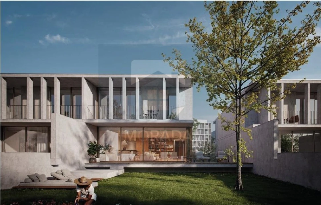 Moradia T3 para Venda em Arcozelo Foto 2