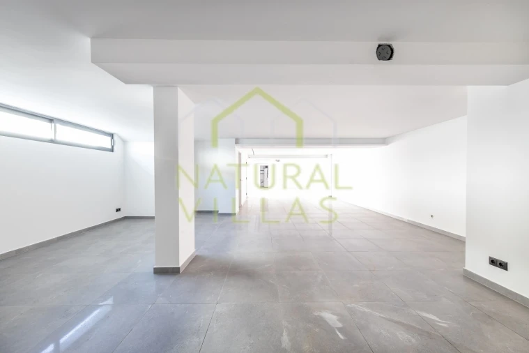 Moradia T5 para Venda em Quarteira Foto 27