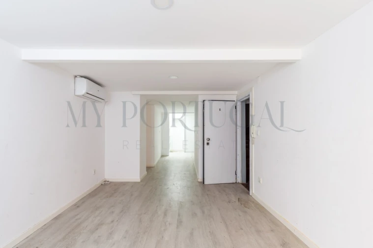 Terreno para Venda em Campo de Ourique Foto 7