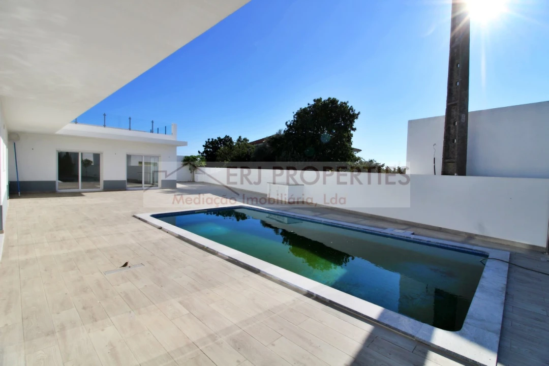 Moradia T5 para Venda em Altura Foto 20