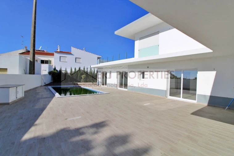 Moradia T5 para Venda em Altura Foto 24