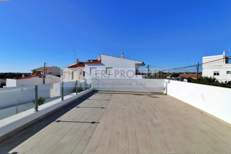 Moradia T5 para Venda em Altura Foto 32