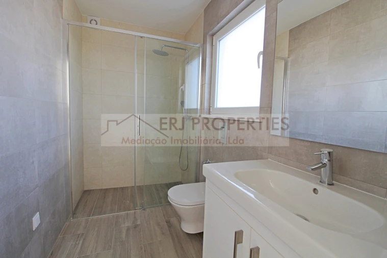 Moradia T5 para Venda em Altura Foto 33