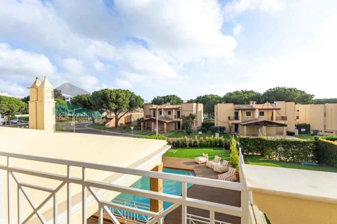 Moradia T3 para Venda em Quarteira Foto 50