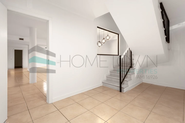 Moradia T3 para Venda em Quarteira Foto 35