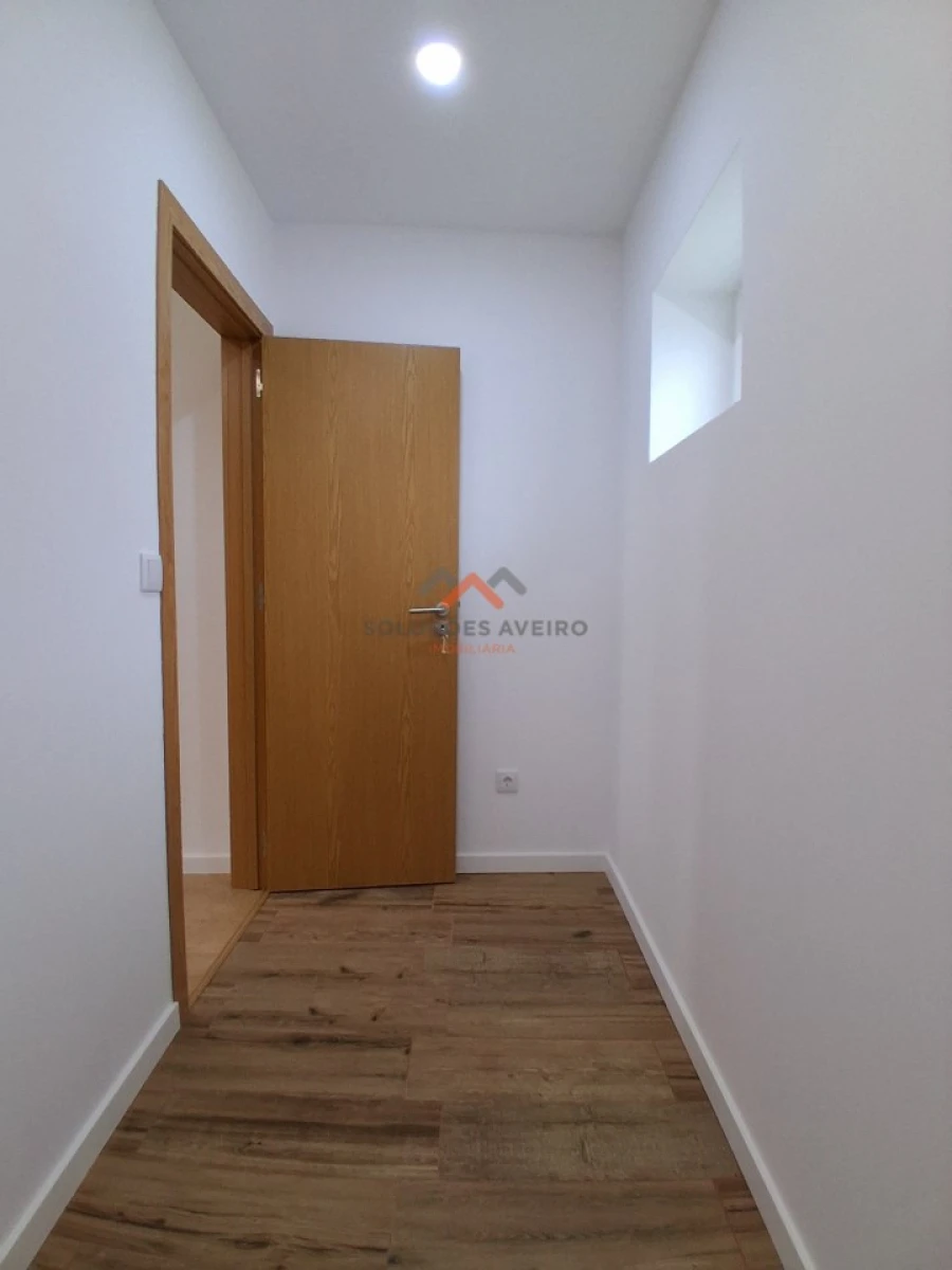 Moradia T2 para Venda em Beduído e Veiros Foto 9