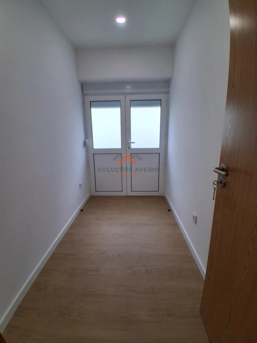 Moradia T2 para Venda em Beduído e Veiros Foto 12