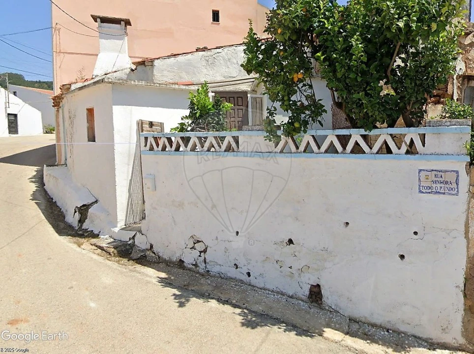 Moradia T2 para Venda em Alguber Foto 10