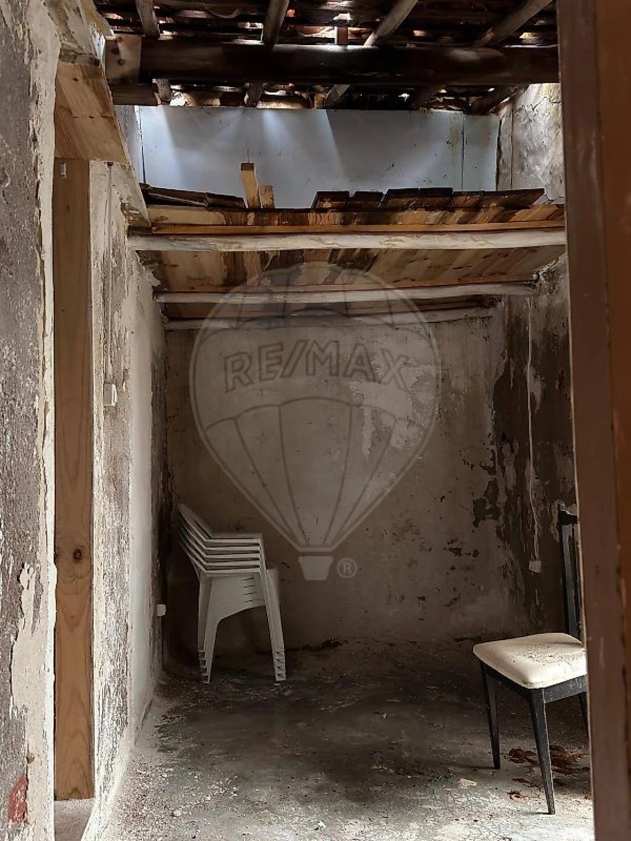 Moradia T2 para Venda em Alguber Foto 16