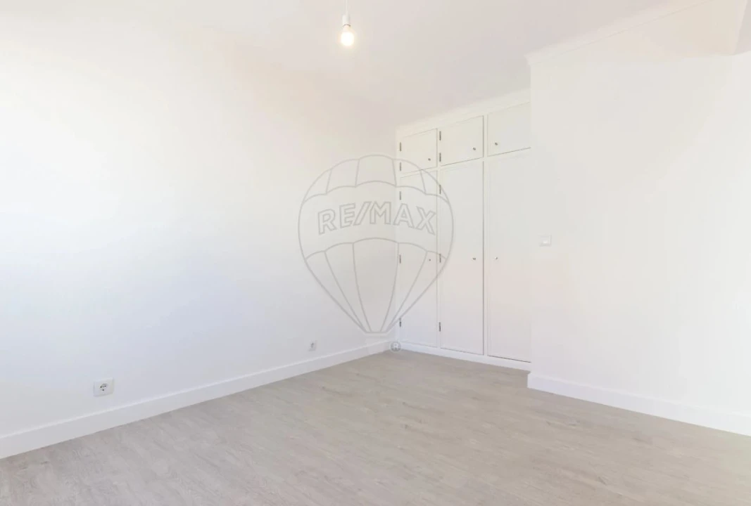 Moradia T4 para Venda em Ferrel Foto 23