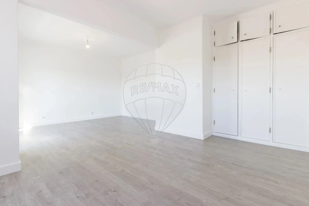 Moradia T4 para Venda em Ferrel Foto 17