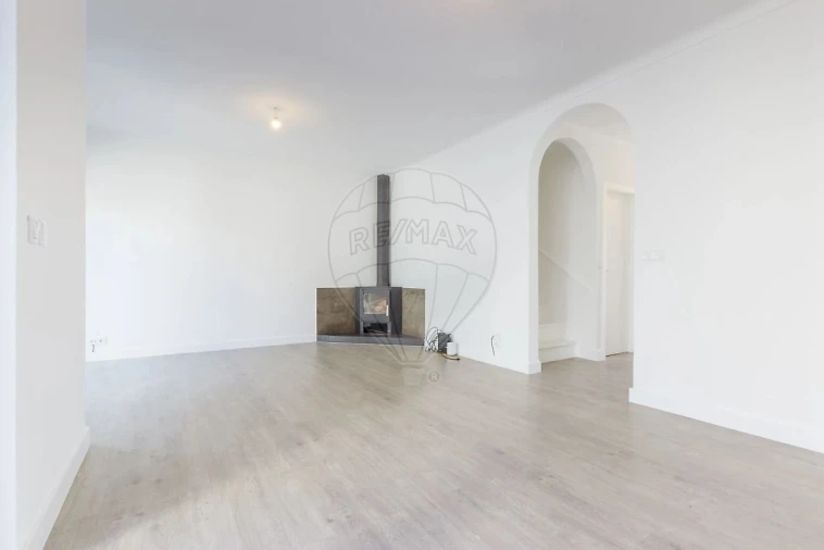 Moradia T4 para Venda em Ferrel Foto 22