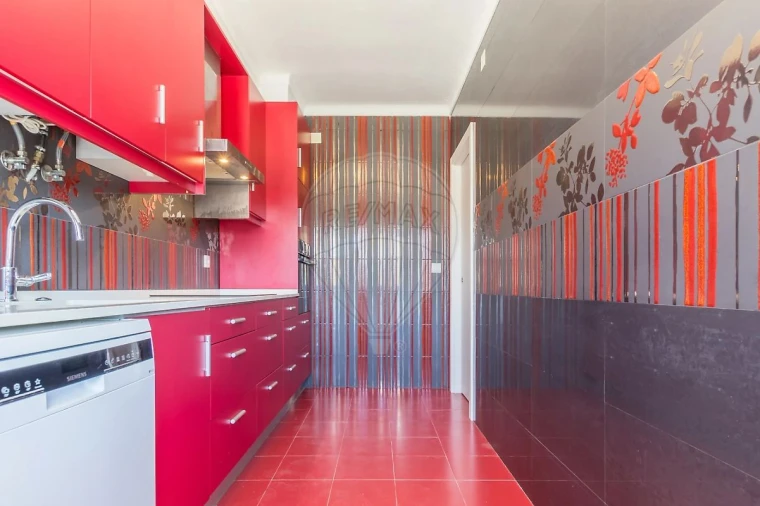 Moradia T4 para Venda em Ferrel Foto 25