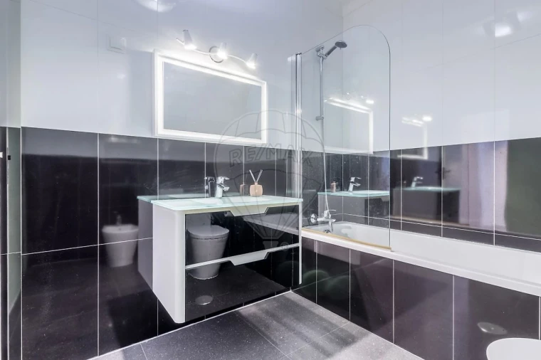 Moradia T4 para Venda em Ferrel Foto 16