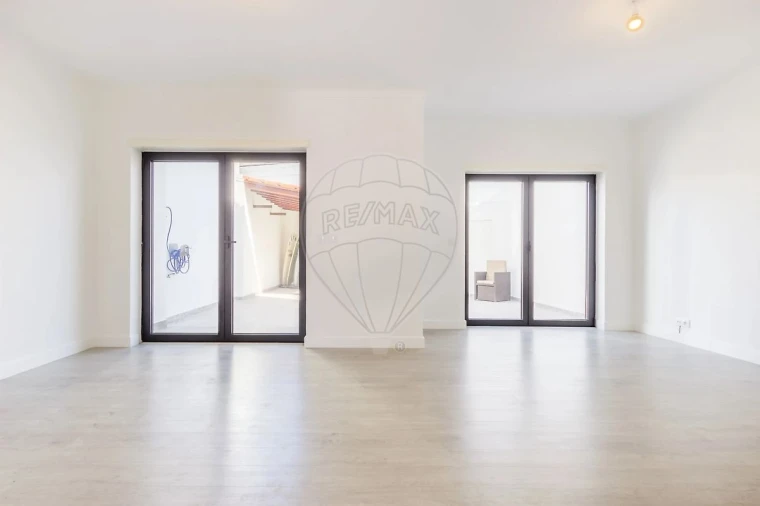 Moradia T4 para Venda em Ferrel Foto 19