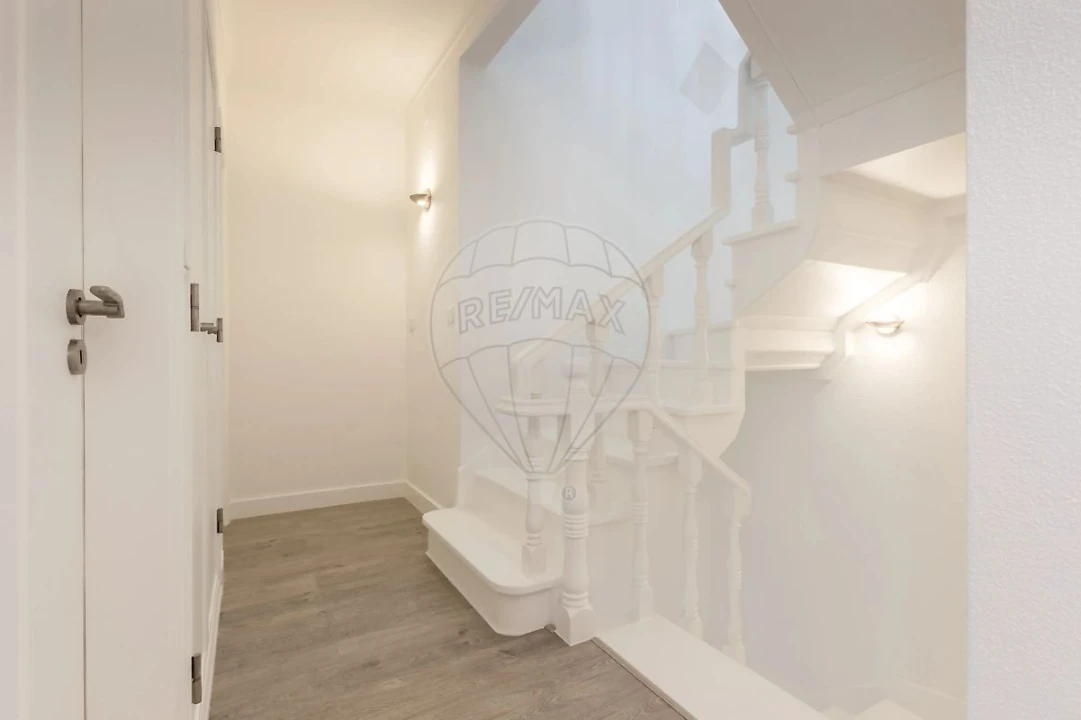 Moradia T4 para Venda em Ferrel Foto 10