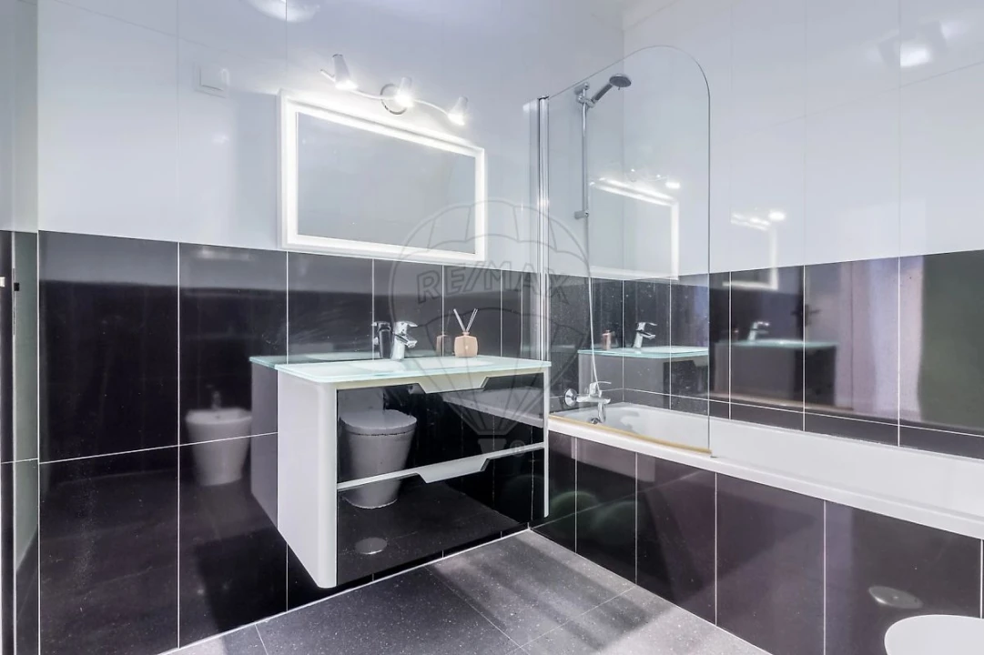 Moradia T4 para Venda em Ferrel Foto 16