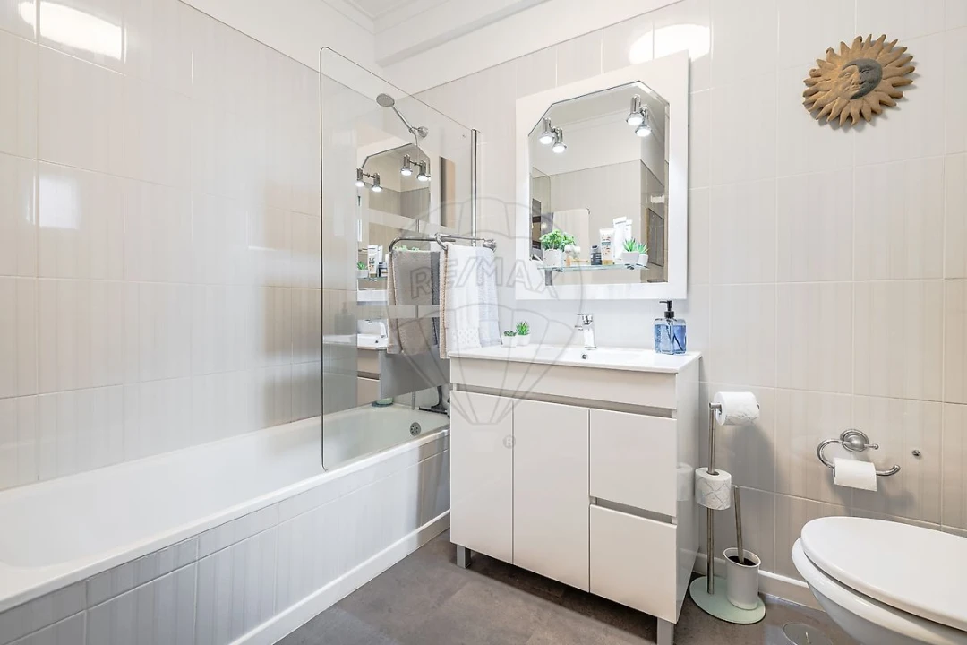 Apartamento T2 para Venda em Porto Salvo Foto 25