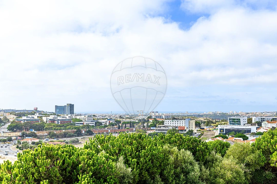 Apartamento T2 para Venda em Porto Salvo Foto 28