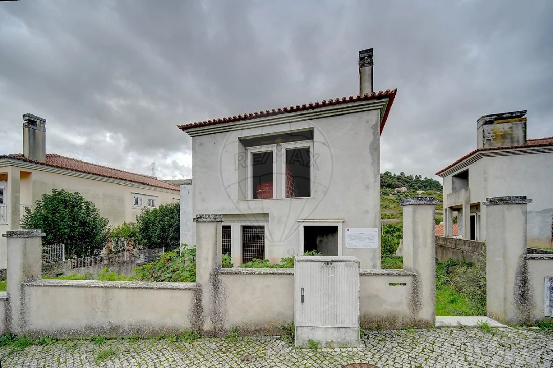 Moradia T4 para Venda em Alhandra, São João dos Montes e Calhandriz Foto 4