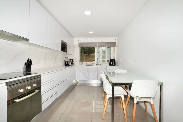 Apartamento T3 para Venda em Póvoa de Santa Iria e Forte da Casa Foto 8