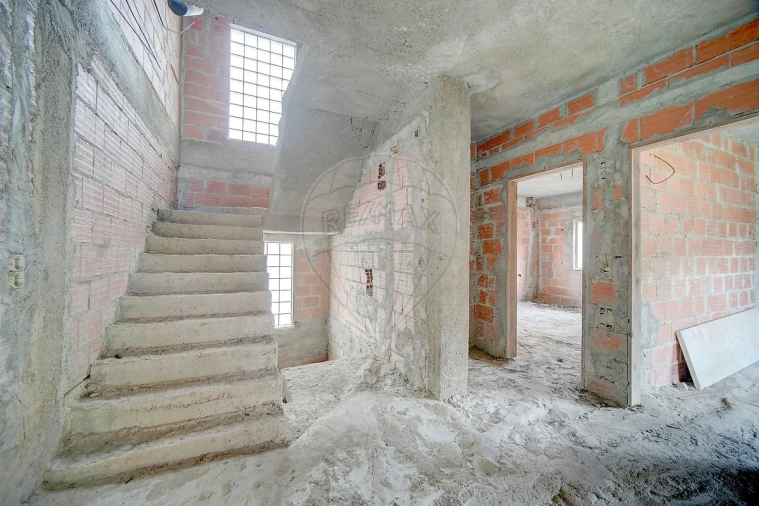 Moradia T4 para Venda em Alhandra, São João dos Montes e Calhandriz Foto 8