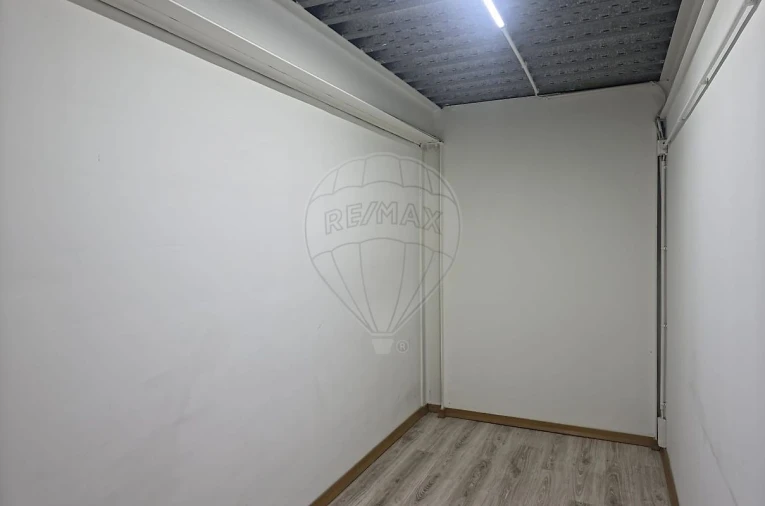 Armazém para Arrendamento em Carregado e Cadafais Foto 9